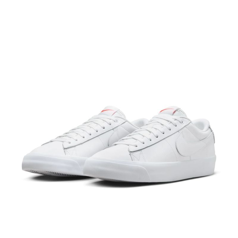 画像1: NIKE SB "ZOOM BLAZER LOW PRO GT ISO" - WHITE (1)